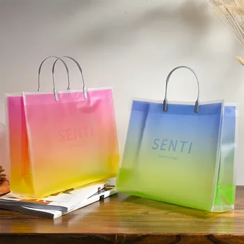 200шт Луксозен Водоустойчив Потребителски лого с печат за еднократна употреба, модерен прозрачен подарък пакет наклон цветове, пластмасови чанти за пазаруване от PVC