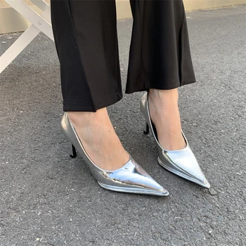 Летни дамски кожени обувки на висок тънък ток с заострением и гладка повърхност за да работят, дамски елегантни обувки