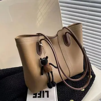 Подобрена и универсална чанта за пътуване за жени 2022 г., нова мода ретро-нишевая чанта през рамо, модерна чанта-тоут